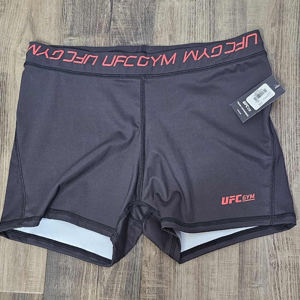 NWT Women's UFC Gym Solid Short